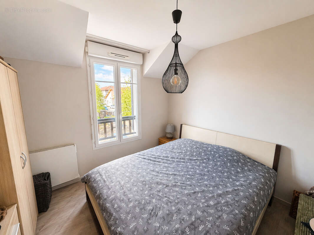 Appartement à VILLY-LE-PELLOUX
