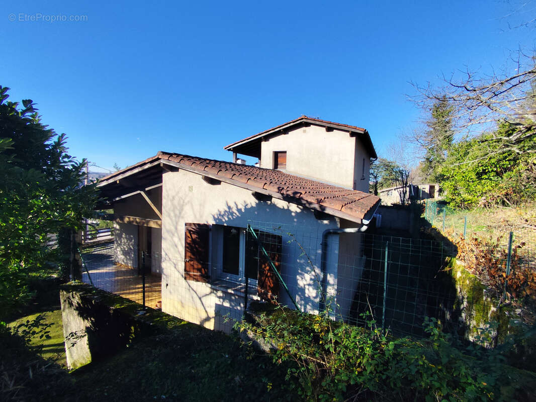 Maison à VILLEFRANCHE-DE-ROUERGUE