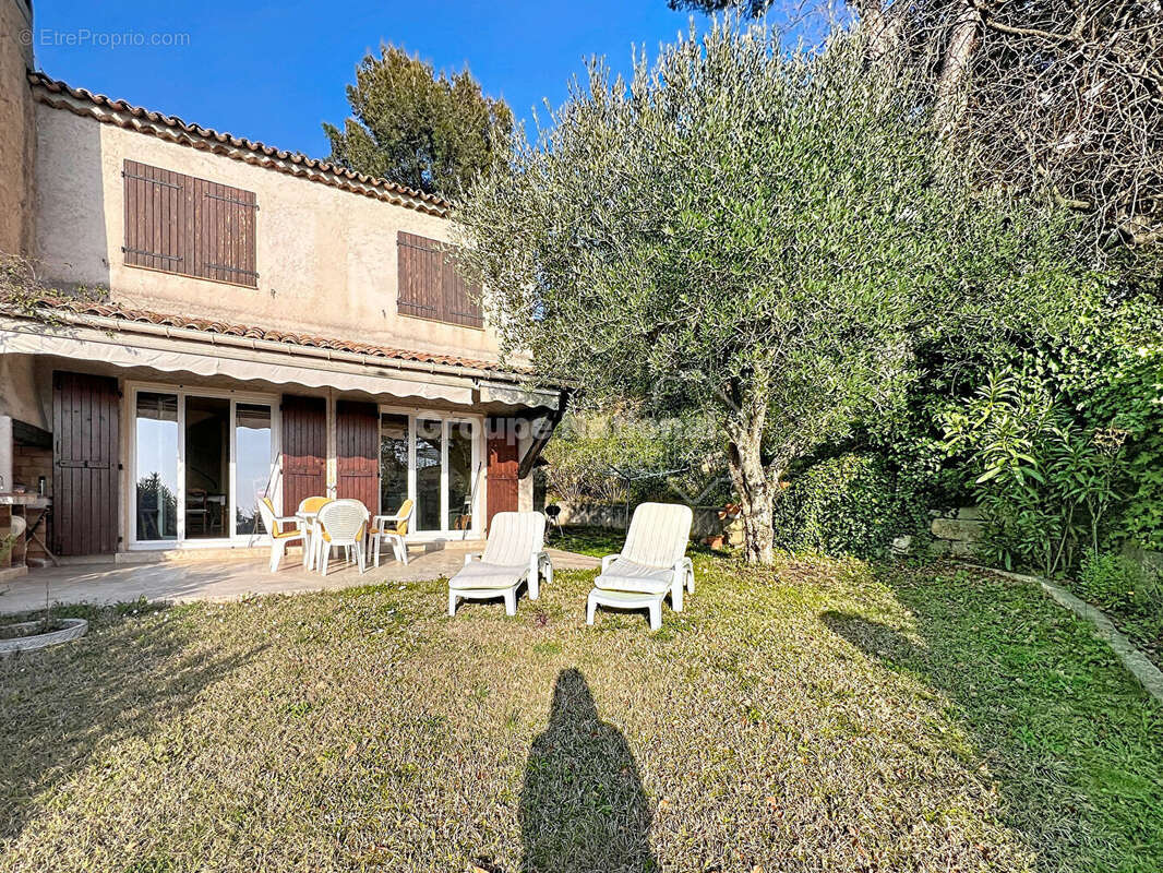 Maison à LE CANNET