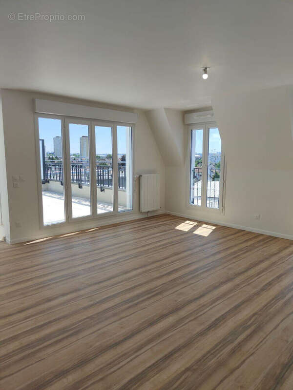 Appartement à LE BLANC-MESNIL