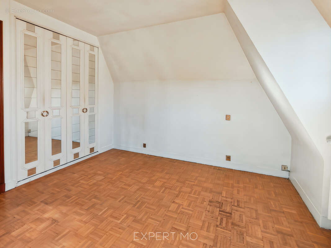 Maison à EMERAINVILLE