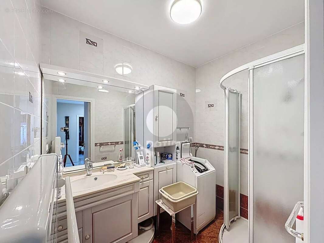 Appartement à ROQUEBRUNE-CAP-MARTIN