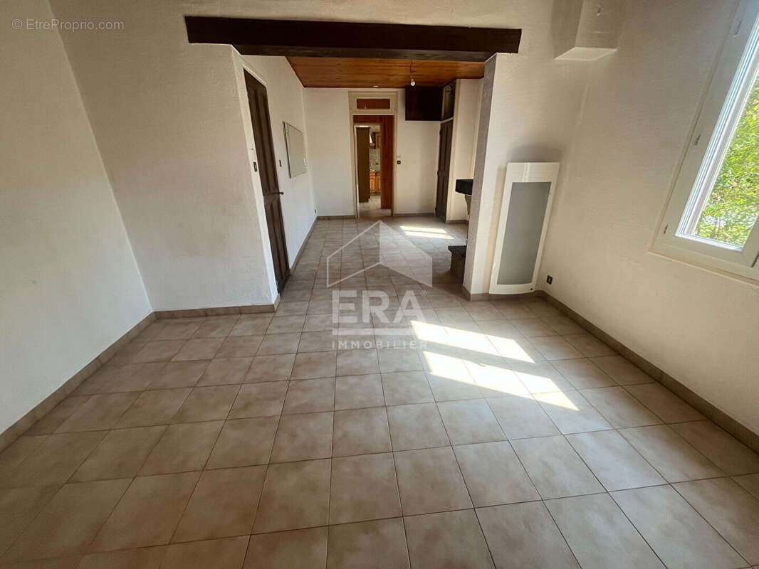 Maison à CHATEAU-ARNOUX-SAINT-AUBAN