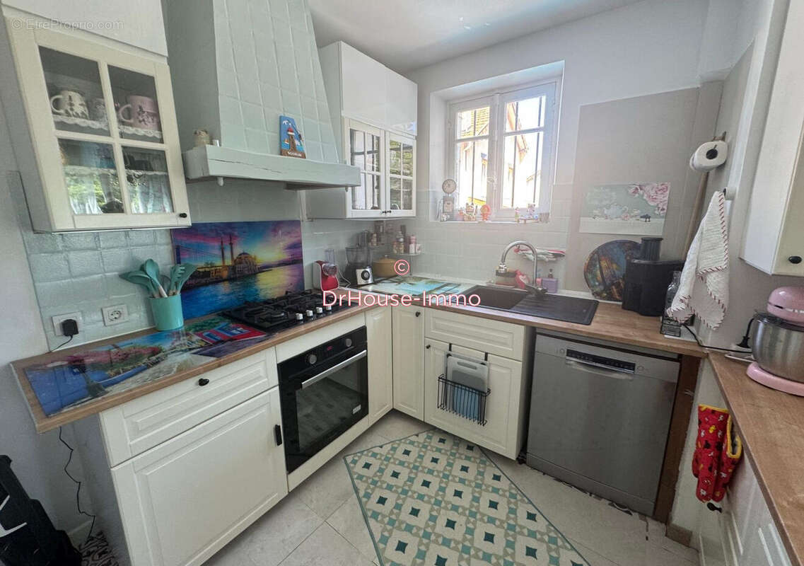 Maison à SAINT-PIERRE-LES-NEMOURS