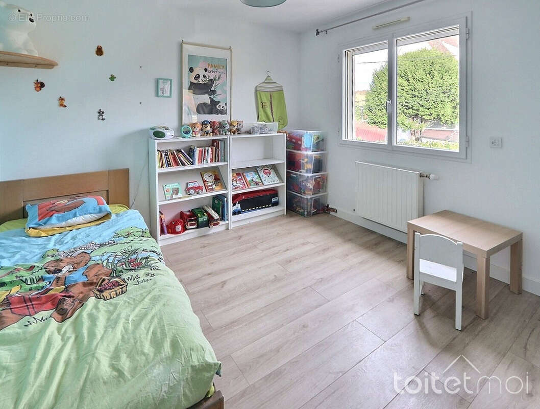 Maison à SAINT-REMY-LES-CHEVREUSE