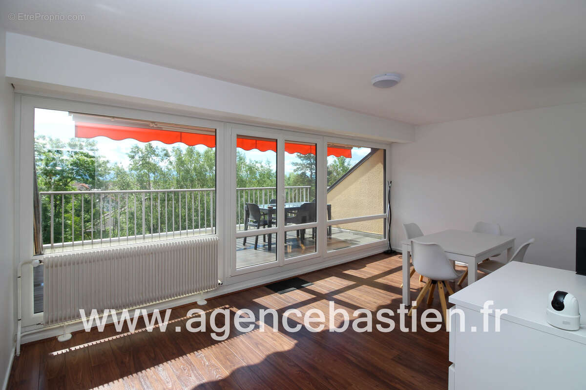 Appartement à DIVONNE-LES-BAINS