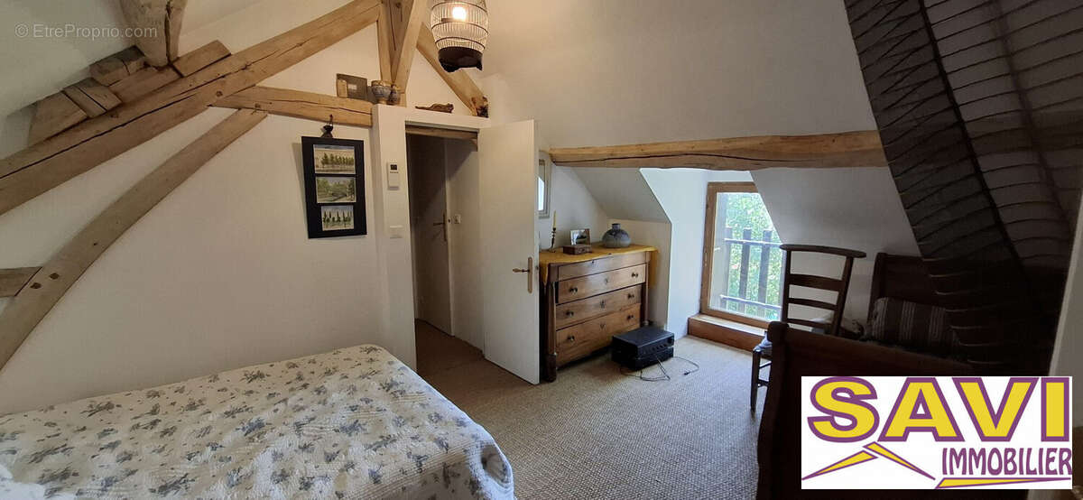 Maison à LA SELLE-SUR-LE-BIED