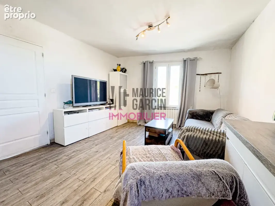 Photo Appartement à L'isle-Sur-La-Sorgue au prix de 181 000€
