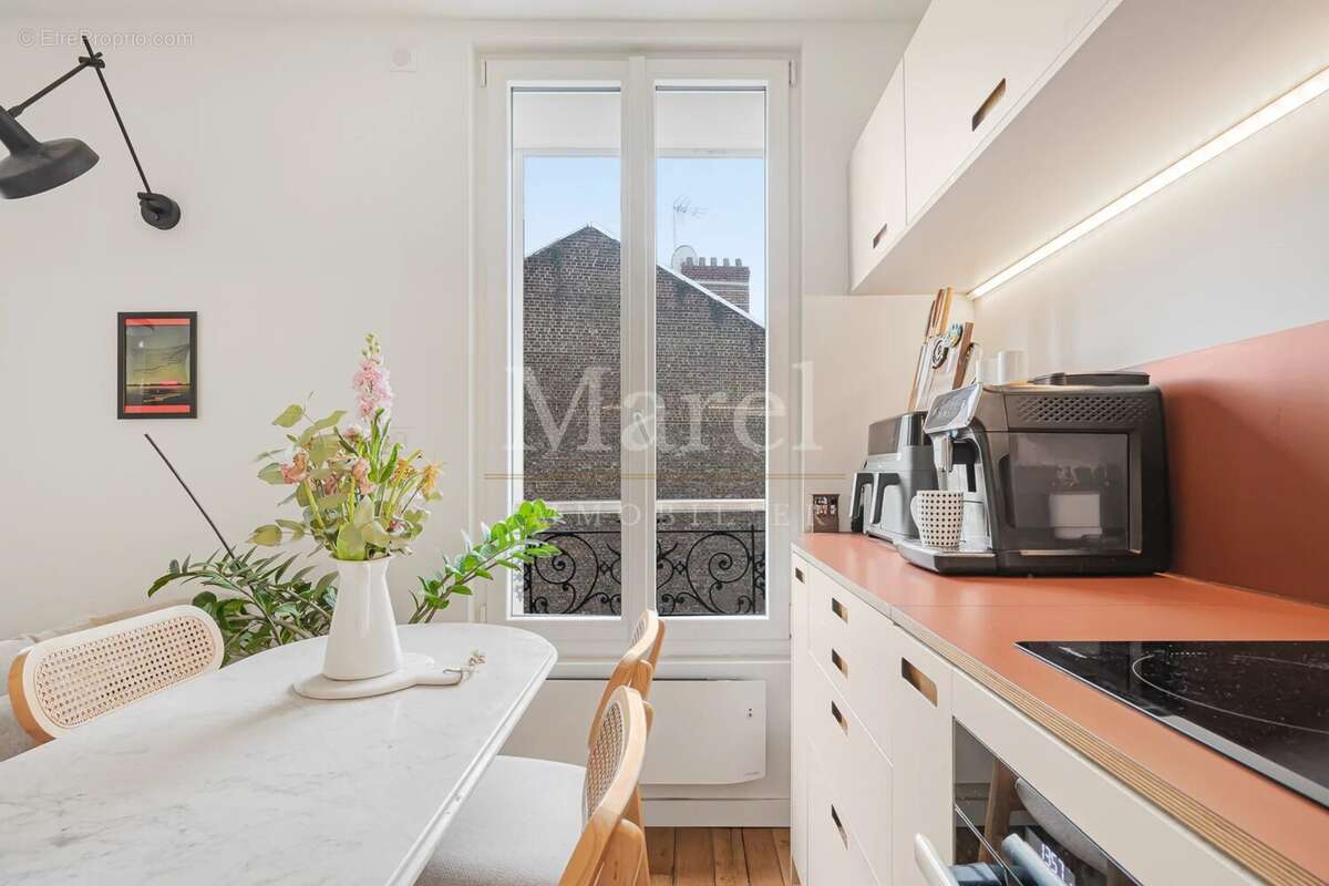 Appartement à PARIS-19E