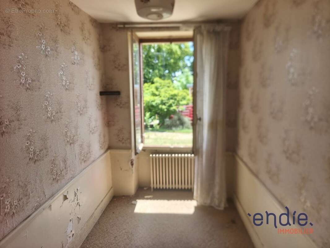 Vente d'une maison 4 pieces (78 m²) a louroux bourbonnais - photo 7