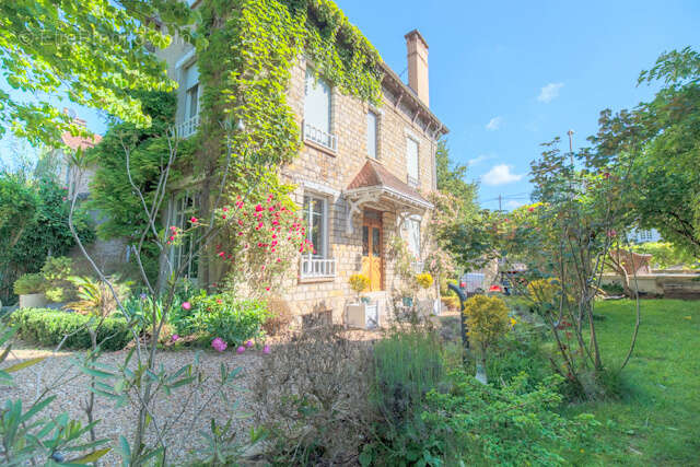 Maison à MELUN