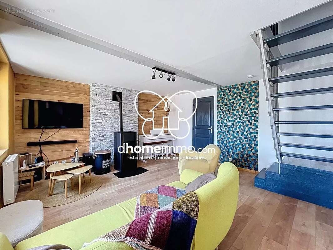 Maison à RAIMBEAUCOURT