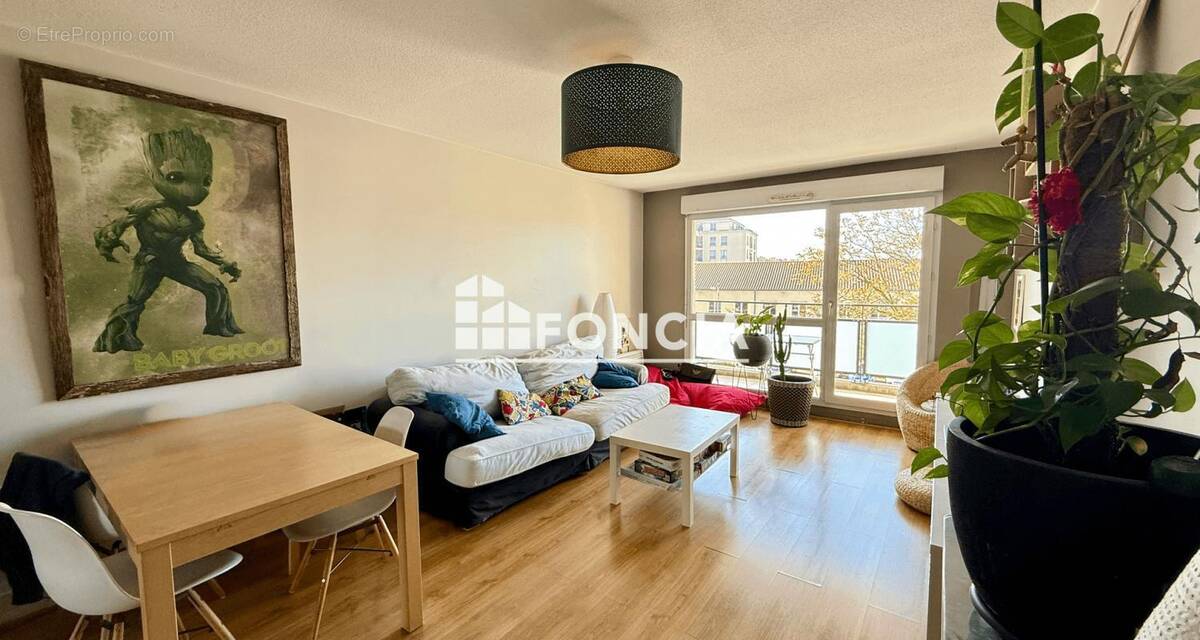 Appartement à SAINT-FONS