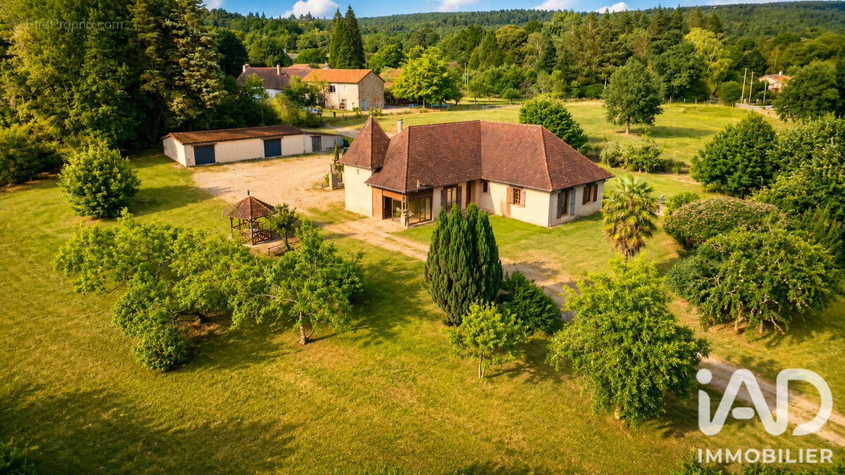Photo 3 - Maison à SAINT-PIERRE-DE-FRUGIE