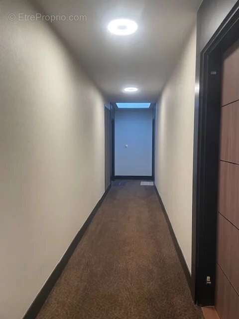 Appartement à LES CLAYES-SOUS-BOIS