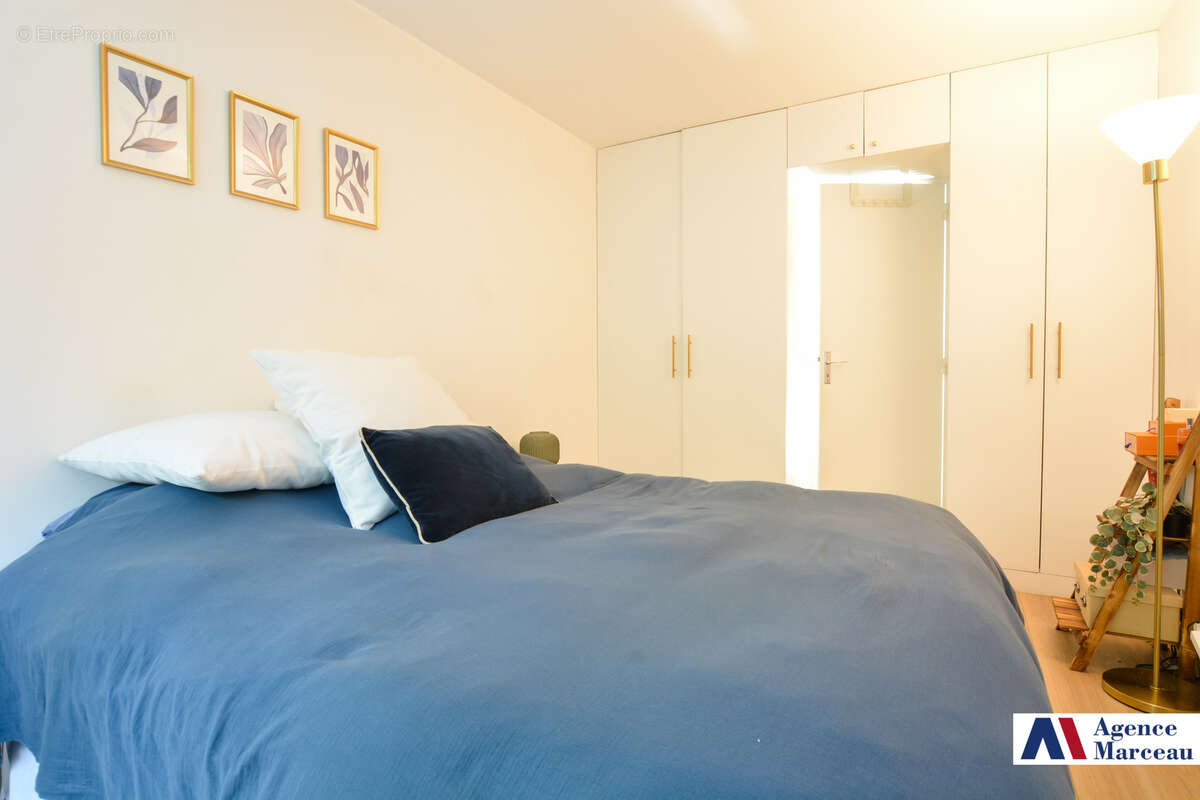 Appartement à COURBEVOIE