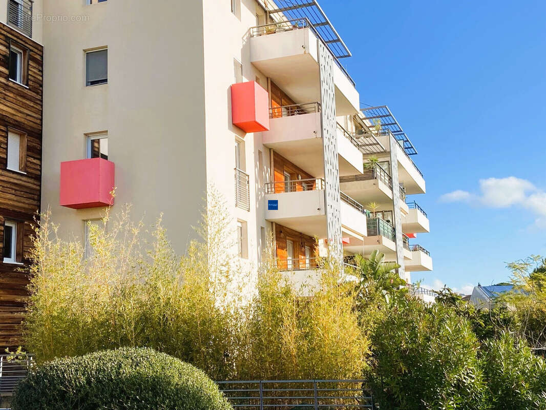Appartement à LA LONDE-LES-MAURES