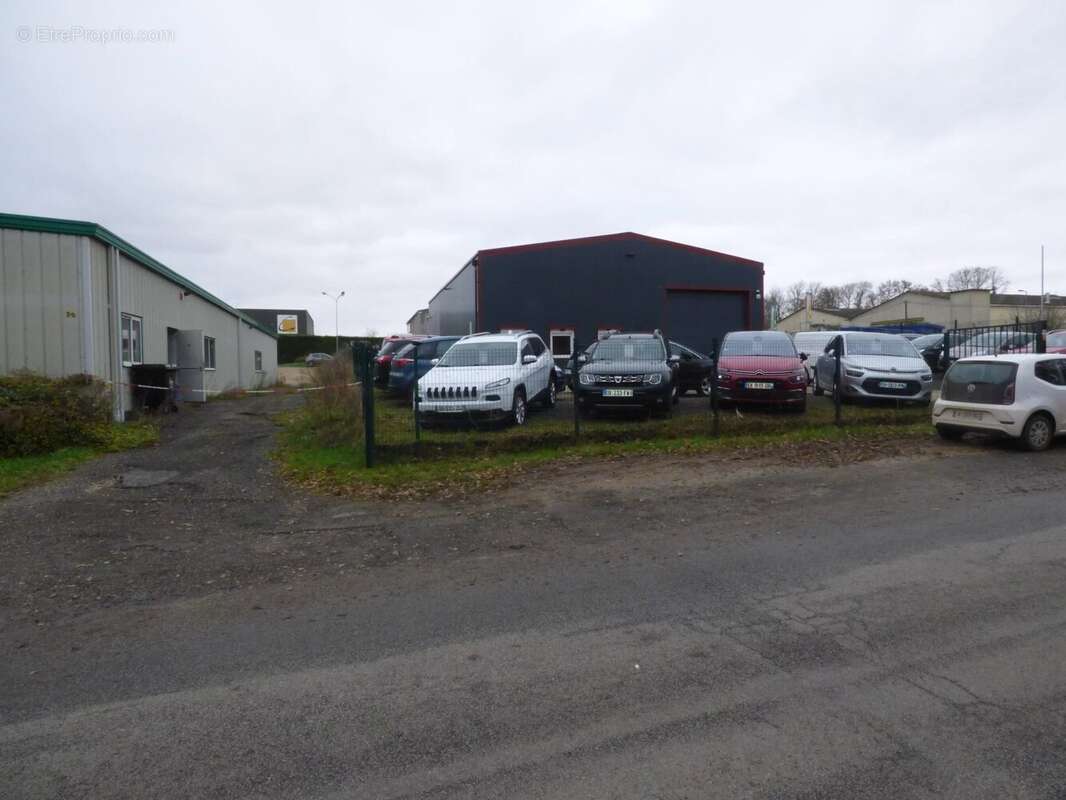 Commerce à MEREVILLE