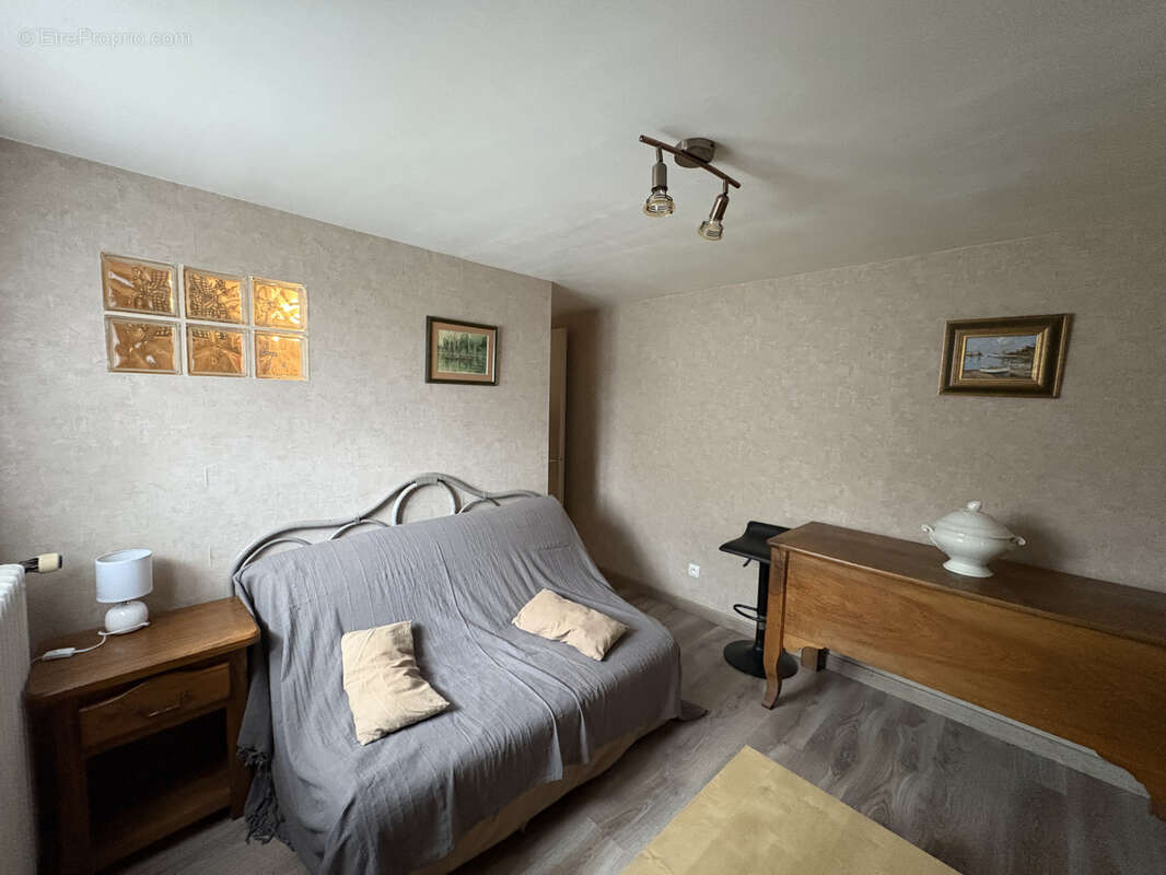 Maison à AZAY-SUR-CHER