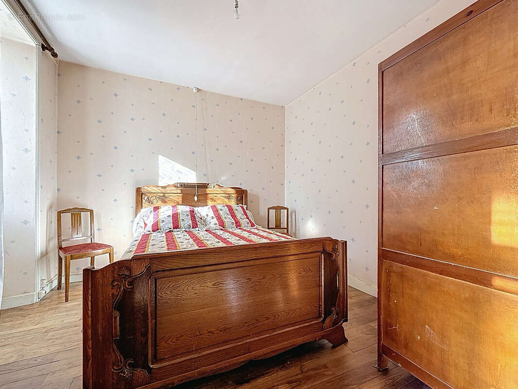 Maison à PERPEZAC-LE-NOIR