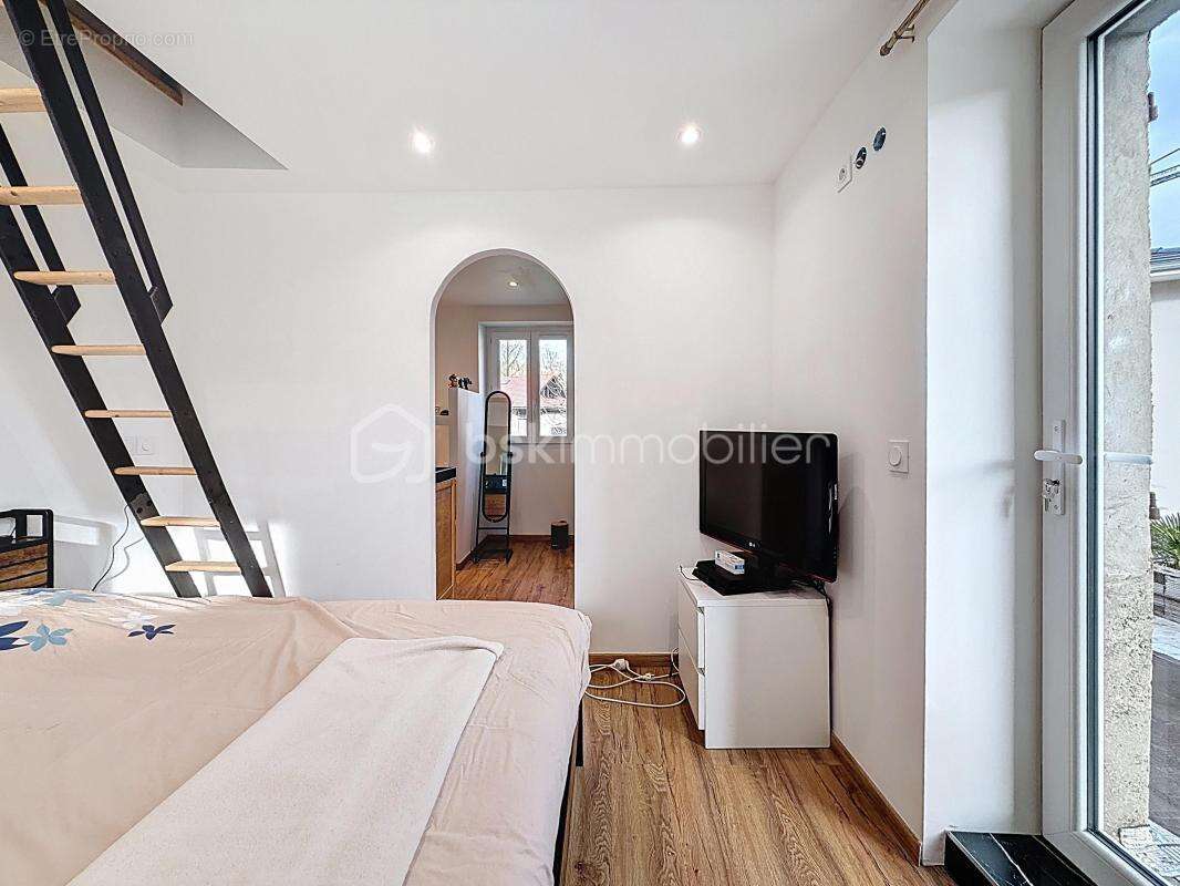 Appartement 82 m2 en rez de jardin - photo 11