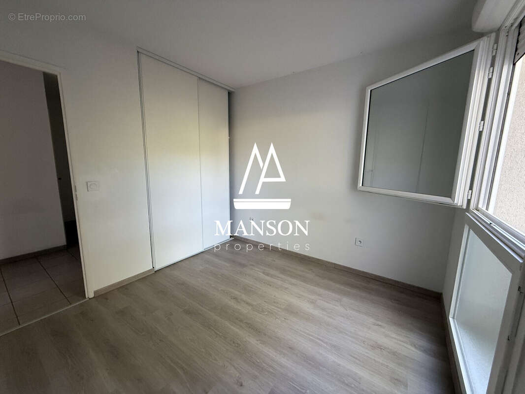 Appartement à PAREMPUYRE