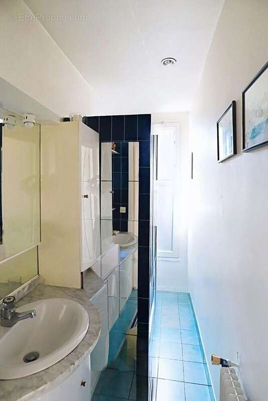 Photo 9 - Appartement à SAINT-DENIS