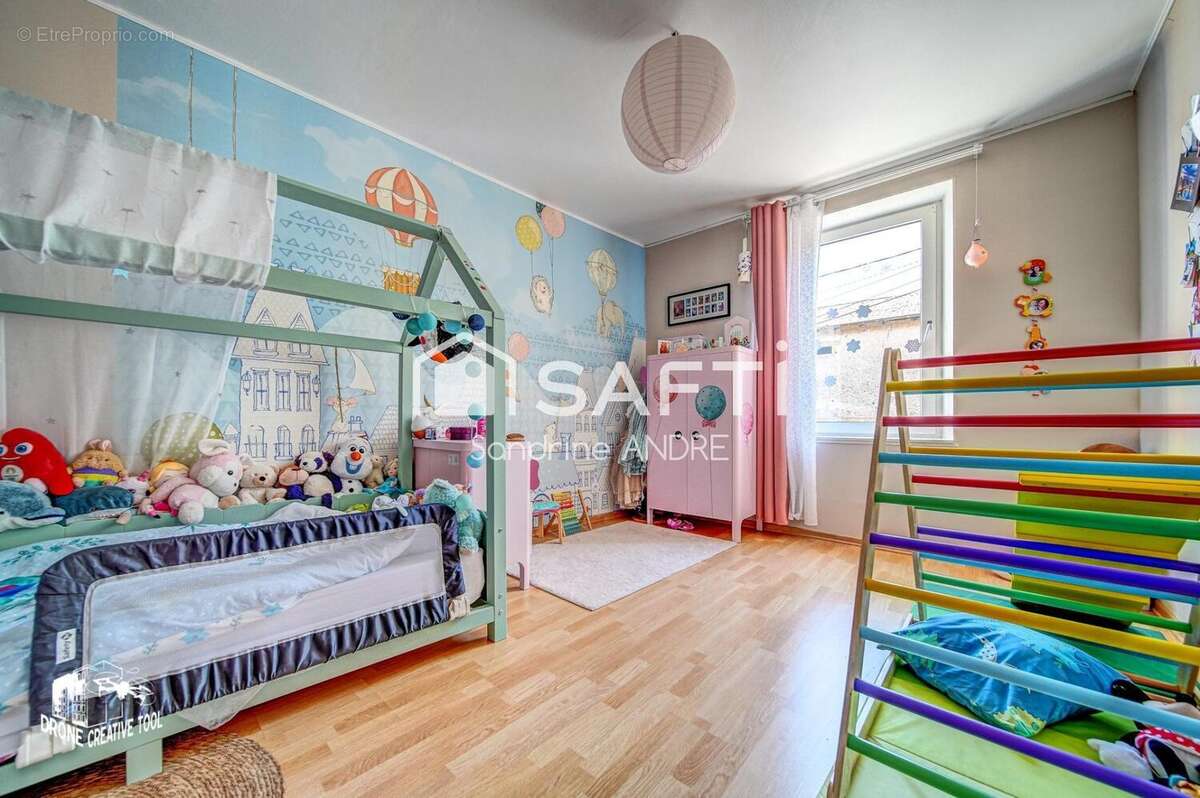 Maison 179 m² à Contz-Les-Bains  - photo 9