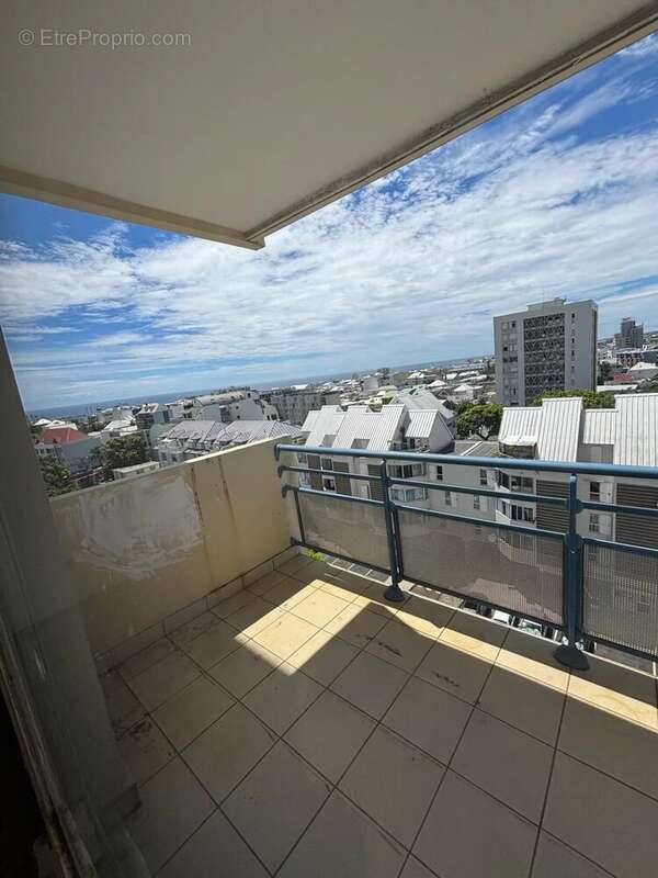 Appartement à SAINT-DENIS