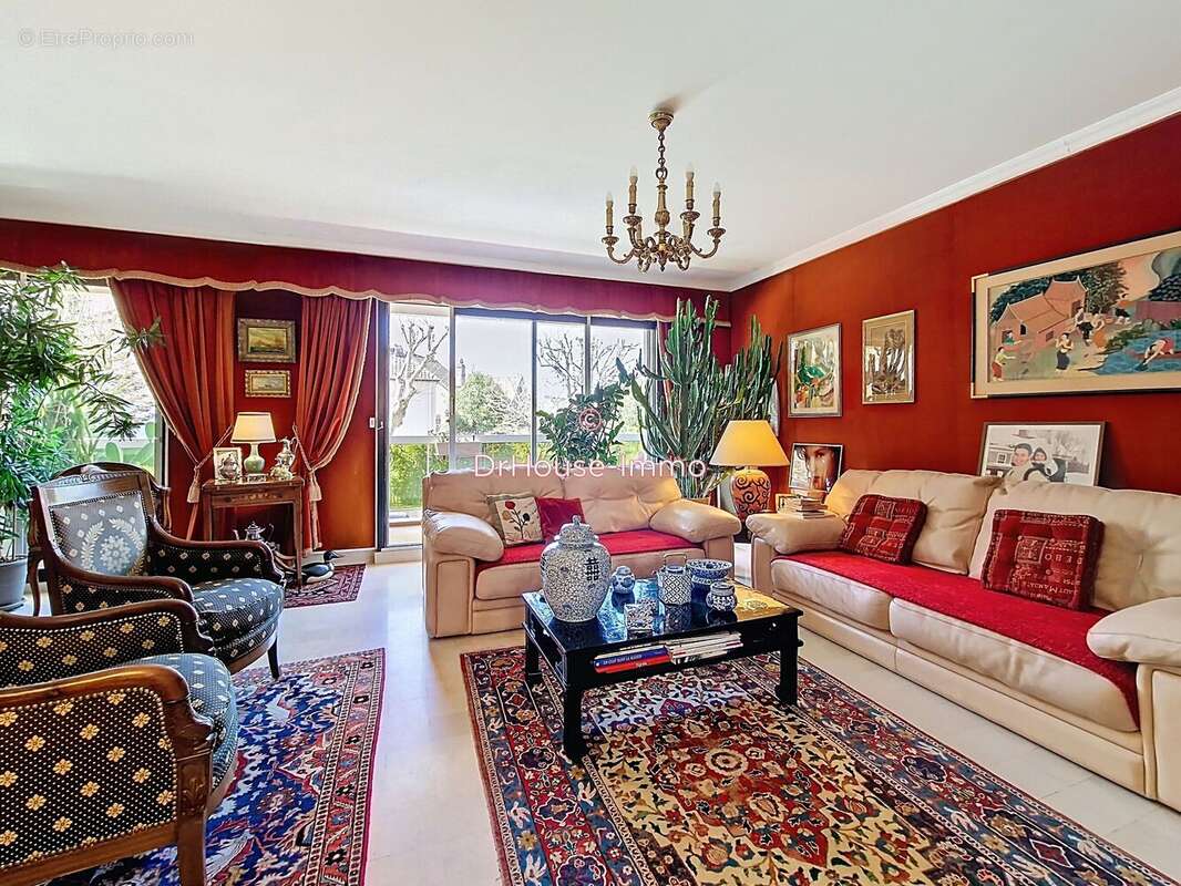 Appartement à LE BOURGET