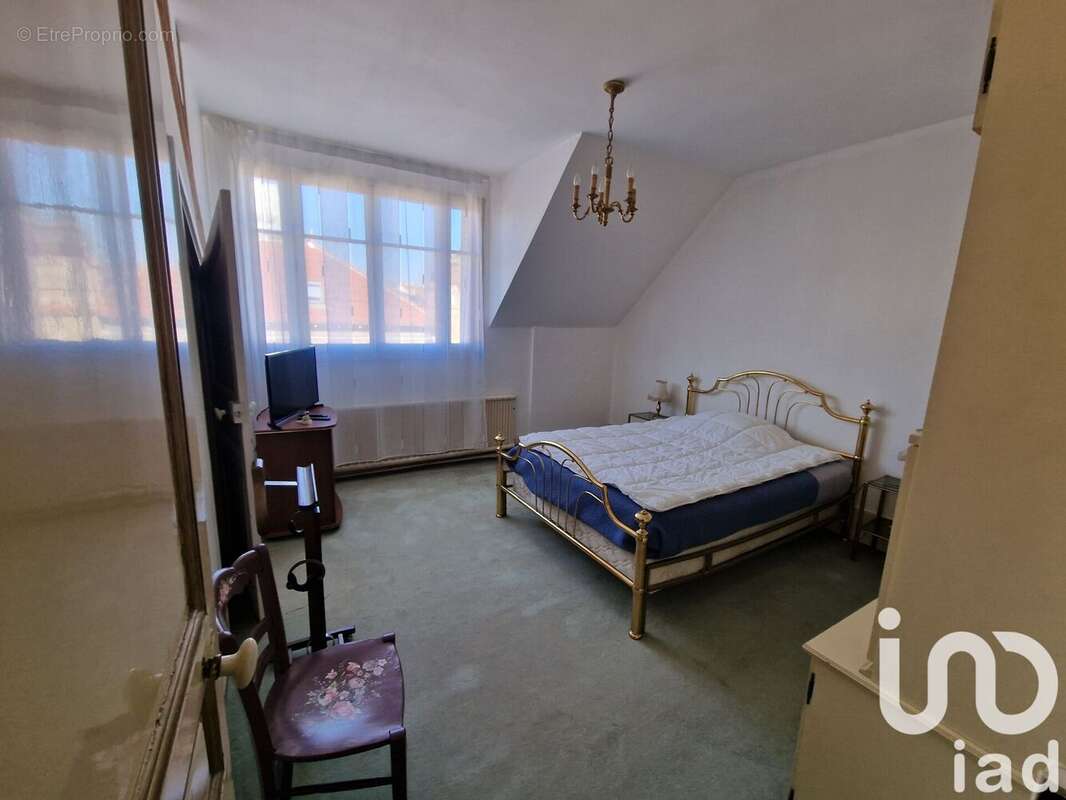 Photo 9 - Maison à VILLEMOMBLE