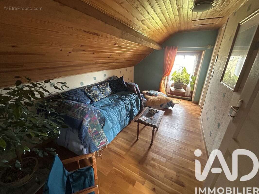 Maison 115 m² à Mesvres  - photo 7