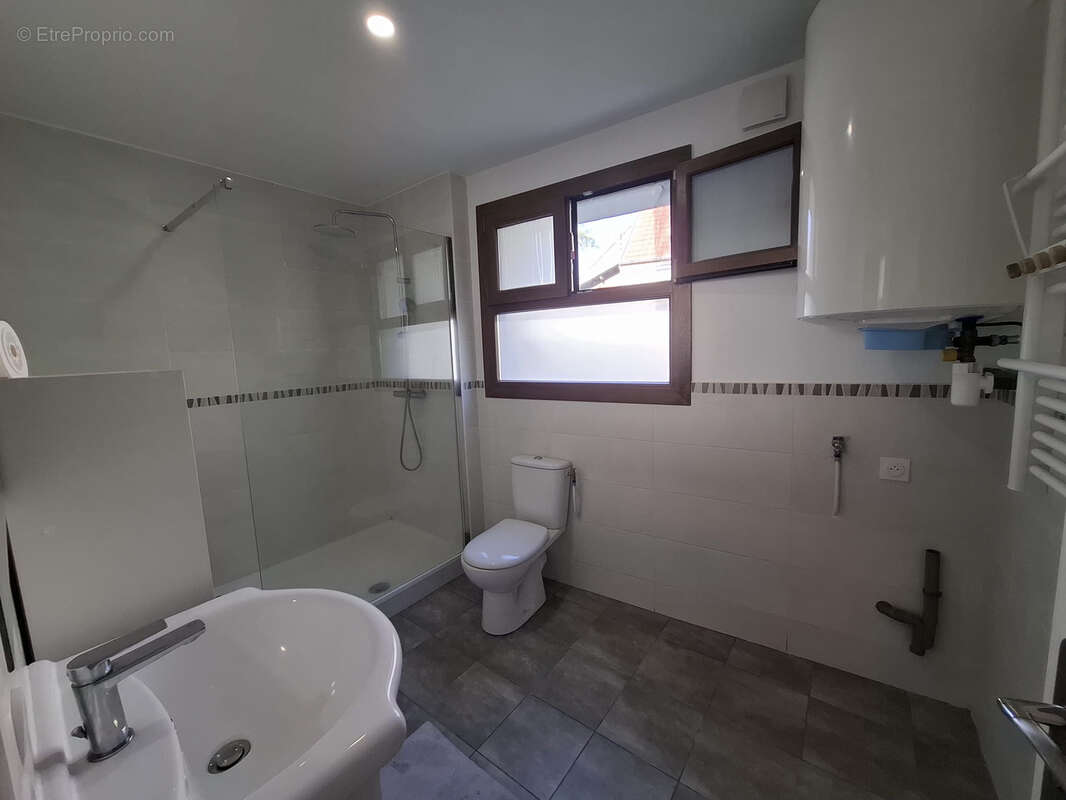 Maison à COULOMMIERS