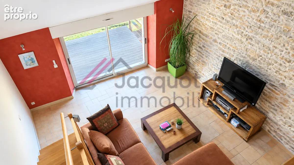 Maison 4 pièces 122 m² à vendre à Lons-Le-Saunier (39000) - photo 2