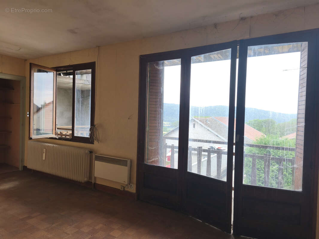 maison à rénover avec terrain - photo 5