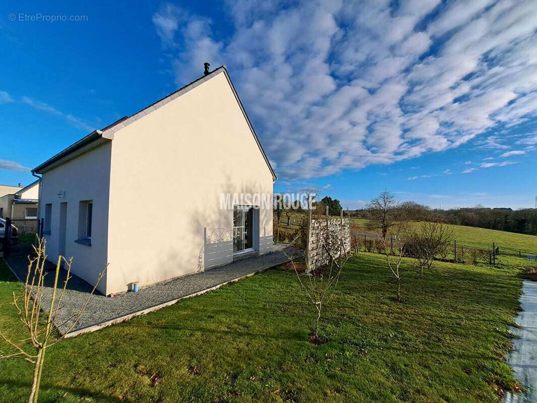 Maison à CREHEN