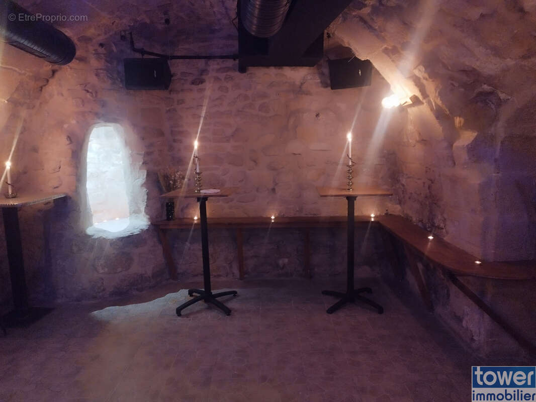 Tres beau bar avec extraction licence iv- paris 6 location gerance possible - photo 5