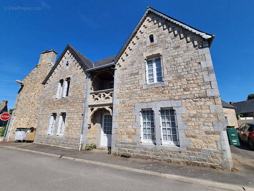 Appartement à LOUARGAT