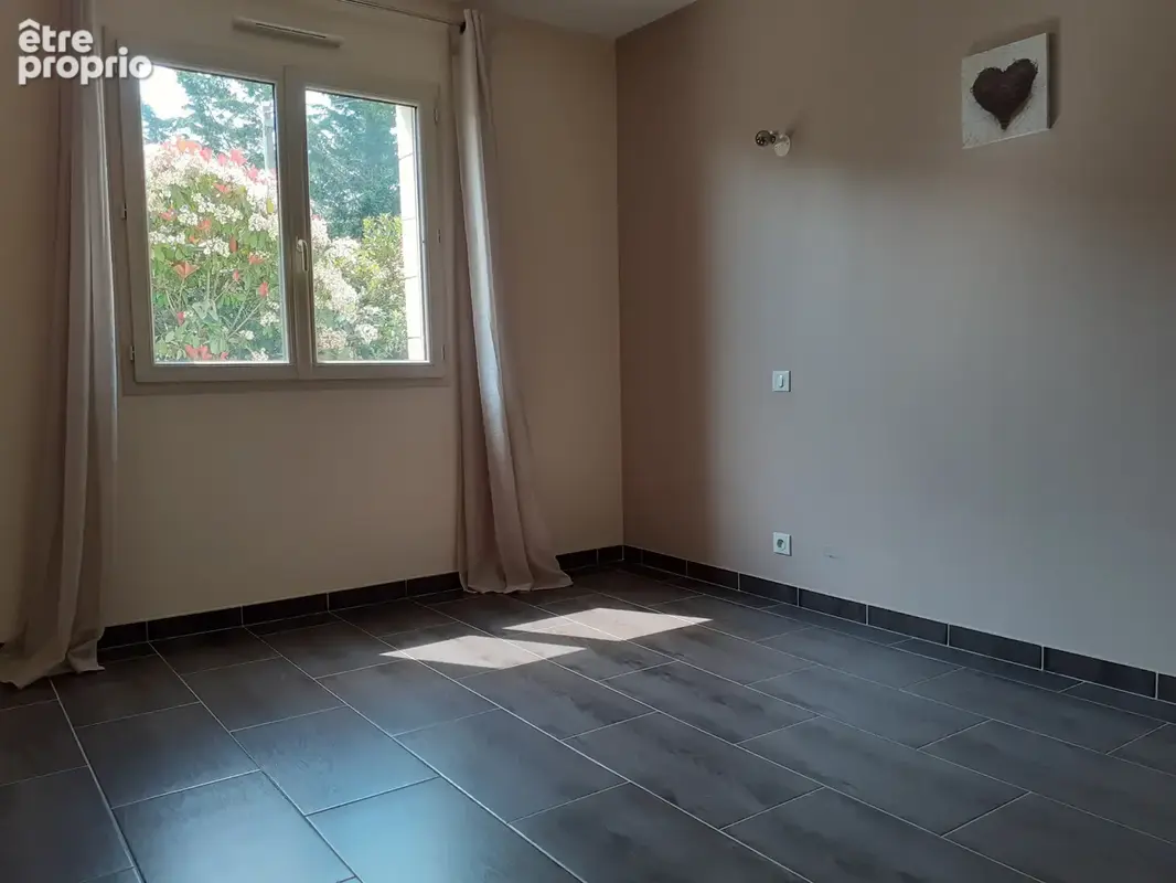 Maison contemporaine de 170 m2 habitables - Ingrandes-Le Fresne sur Loire - photo 7