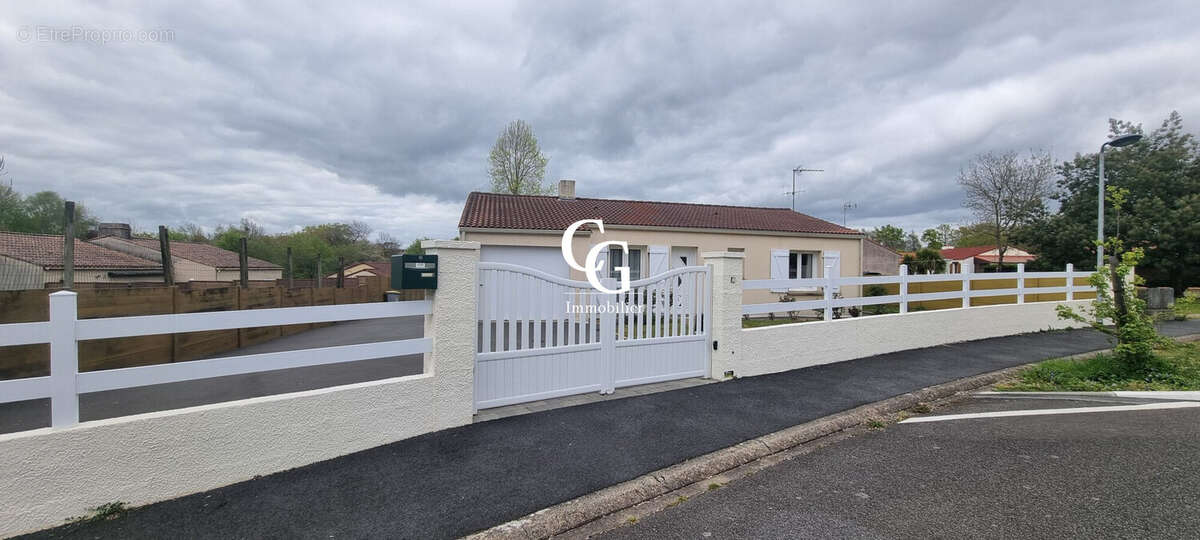 Maison à SAINT-JEAN-DE-BOISEAU