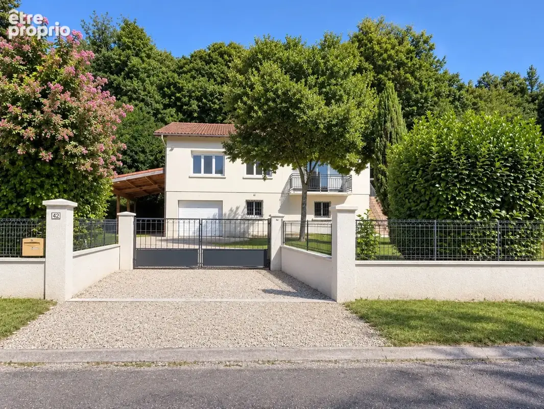 Maison à CREYSSE