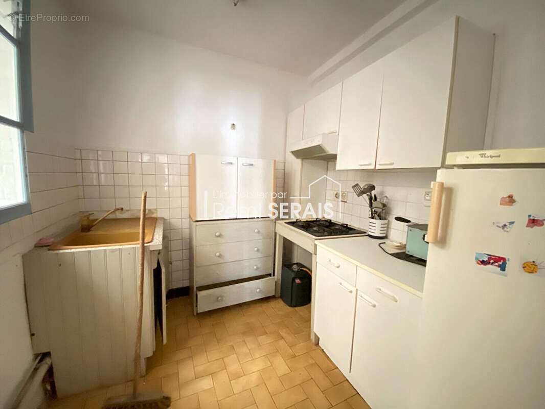 Maison de bourg avec volumes généreux et potentiel d'aménagement - photo 4