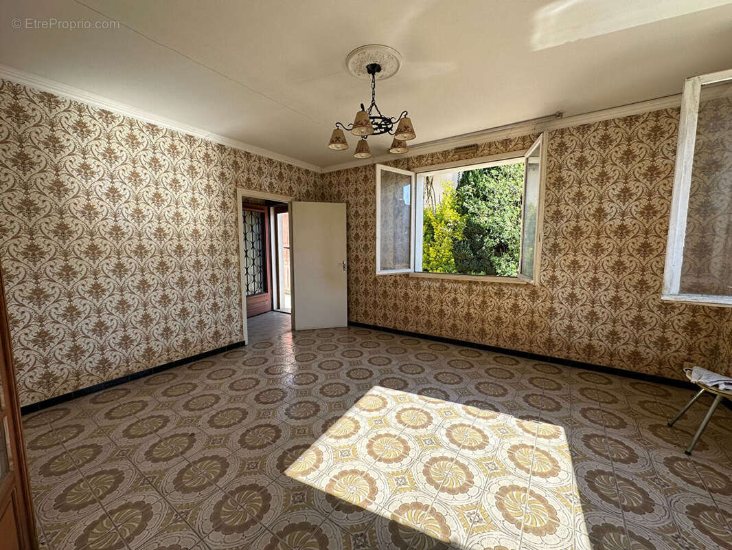 Maison à VILLEVENARD