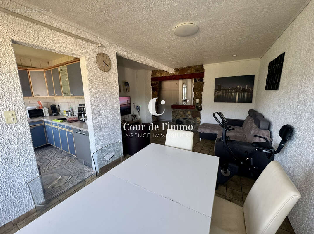 Appartement à LA ROCHE-SUR-FORON