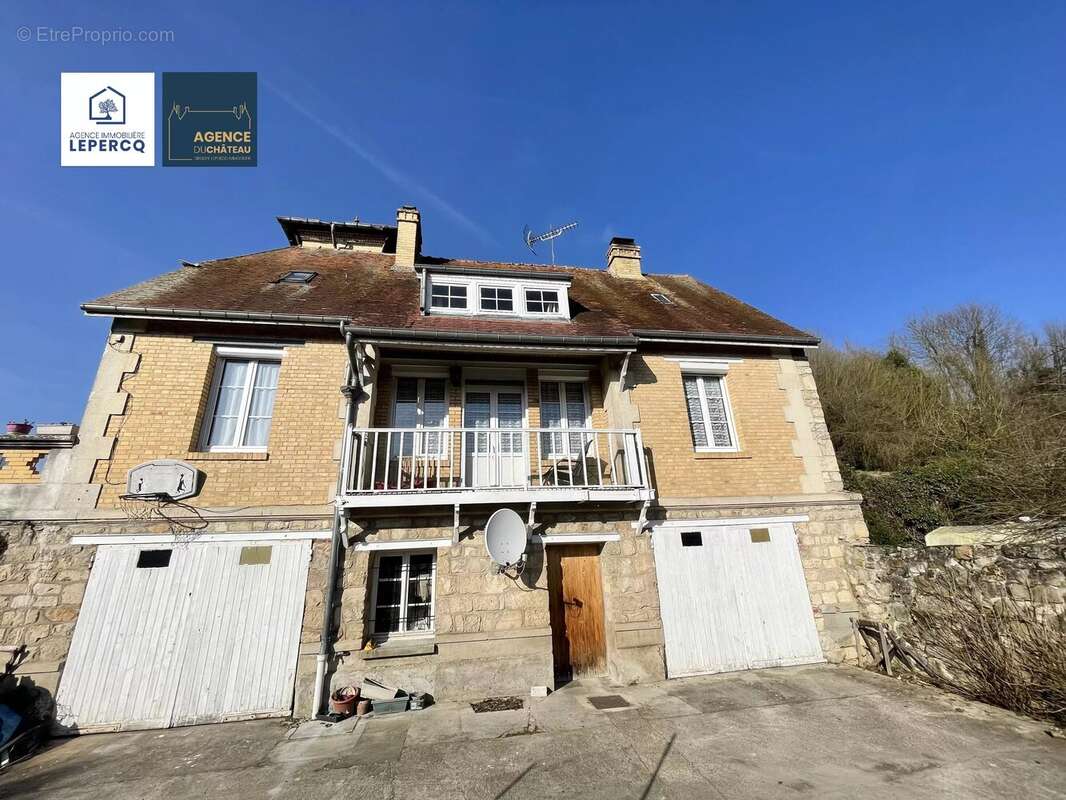 Maison à OULCHY-LE-CHATEAU