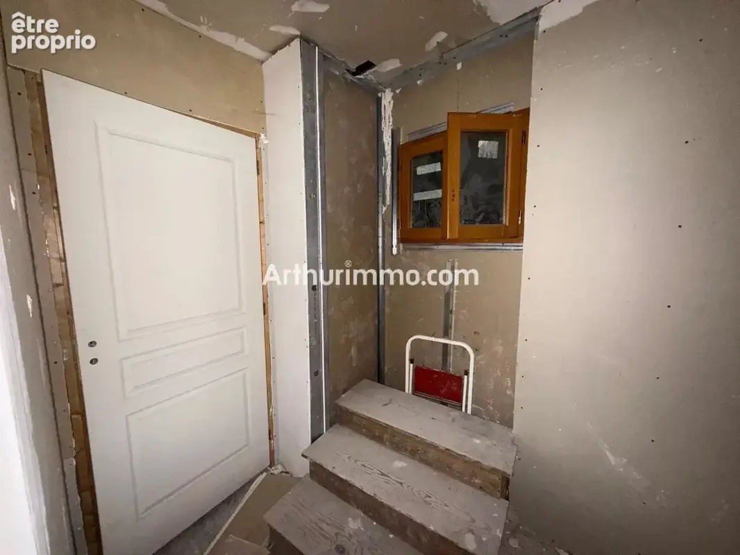 Exclusivité – lons-le-saunier centre – t5 149m² à finaliser – fort potentiel - photo 8