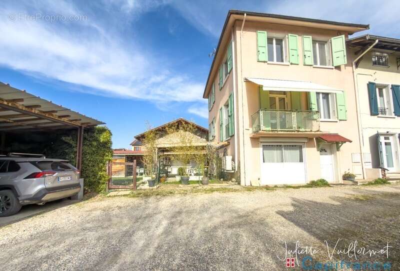 Maison à VILLARD-BONNOT