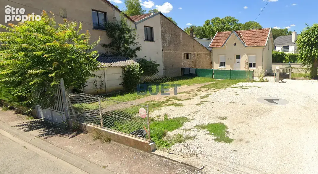 Photo Terrain à Longvic au prix de 100 000€