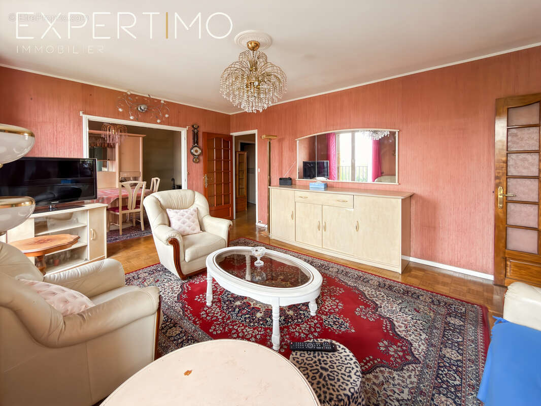 Appartement à EPINAY-SUR-SEINE