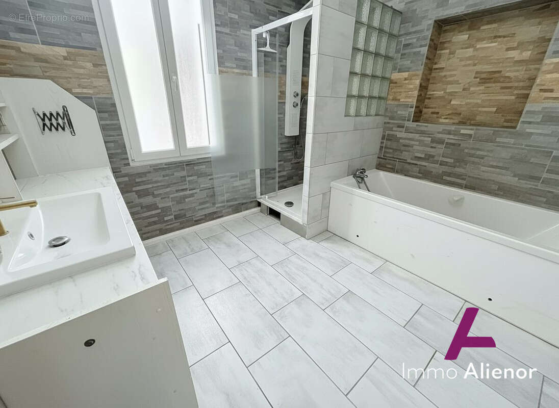 Maison 143 m² à Belin-Beliet  - photo 9